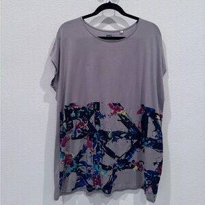 Uniqlo Multicolor Graphic Tee